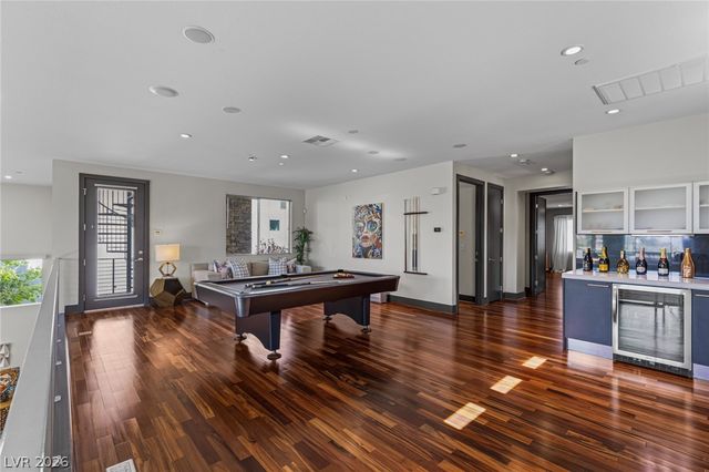 1425 Canyon Ledge Court, Las Vegas, NV 89117