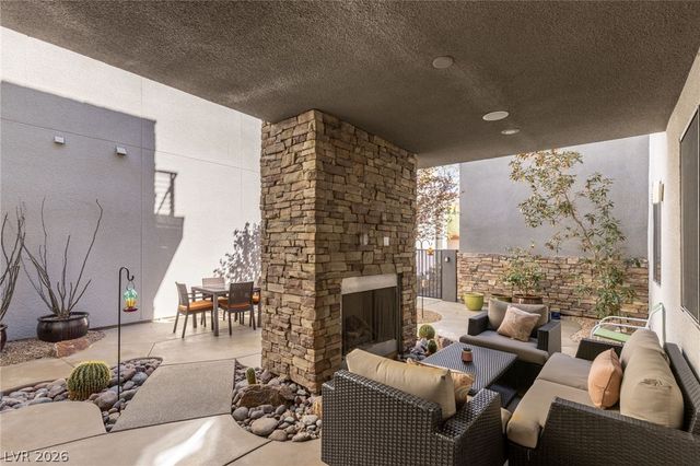 1425 Canyon Ledge Court, Las Vegas, NV 89117