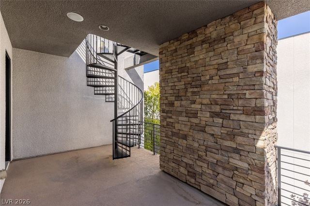 1425 Canyon Ledge Court, Las Vegas, NV 89117