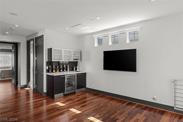 1425 Canyon Ledge Court, Las Vegas, NV 89117