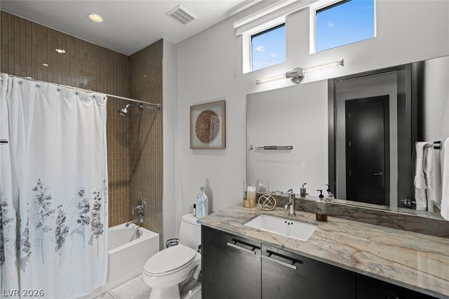 1425 Canyon Ledge Court, Las Vegas, NV 89117