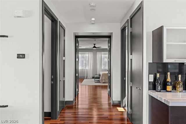 1425 Canyon Ledge Court, Las Vegas, NV 89117