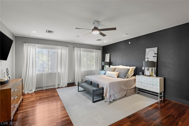 1425 Canyon Ledge Court, Las Vegas, NV 89117