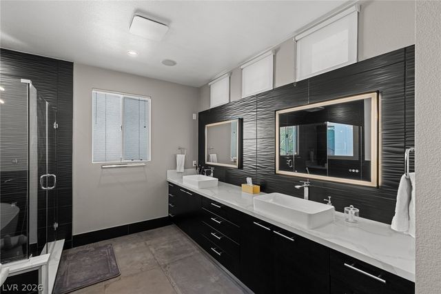 1425 Canyon Ledge Court, Las Vegas, NV 89117