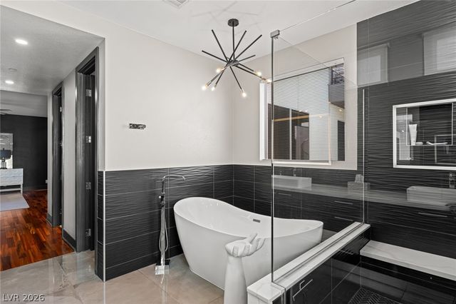 1425 Canyon Ledge Court, Las Vegas, NV 89117