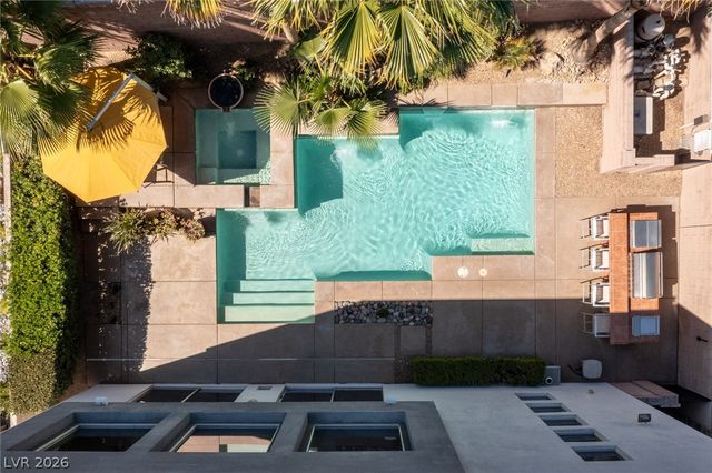 1425 Canyon Ledge Court, Las Vegas, NV 89117