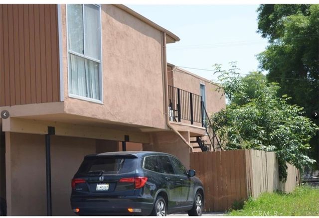 640 E 6th Street D, Azusa, CA 91702