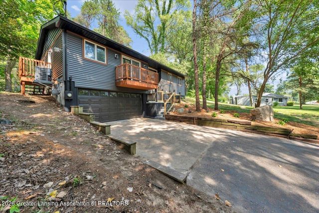 1284 W Dansville Road, Mason, MI 48854