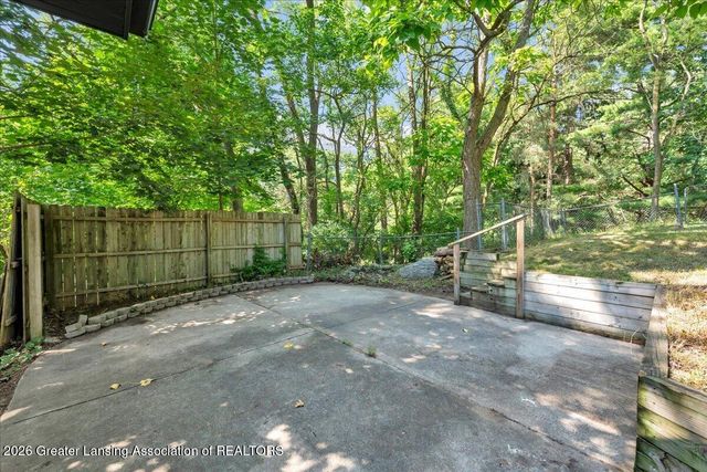 1284 W Dansville Road, Mason, MI 48854