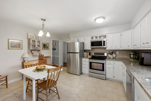15 Sheffield Lane, Frankfort, KY 40601