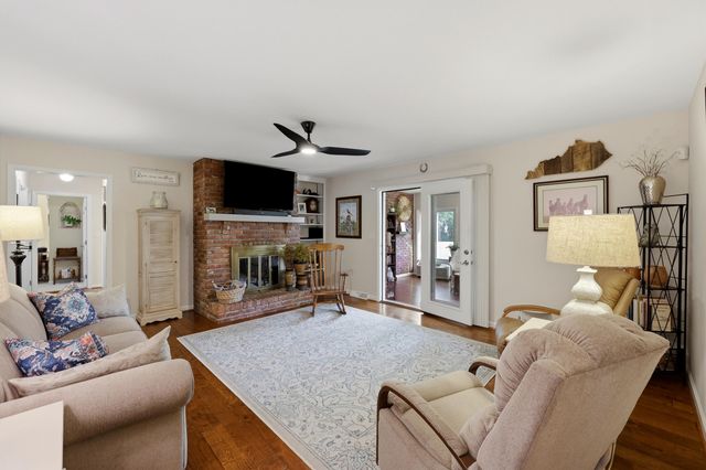 15 Sheffield Lane, Frankfort, KY 40601