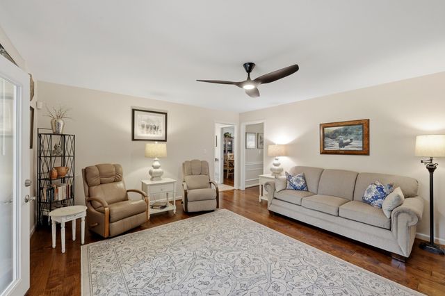 15 Sheffield Lane, Frankfort, KY 40601