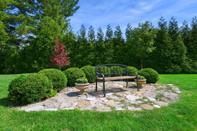 15 Sheffield Lane, Frankfort, KY 40601