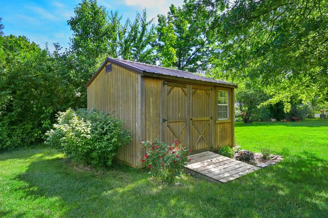 15 Sheffield Lane, Frankfort, KY 40601