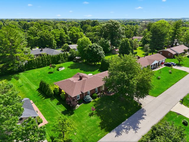 15 Sheffield Lane, Frankfort, KY 40601
