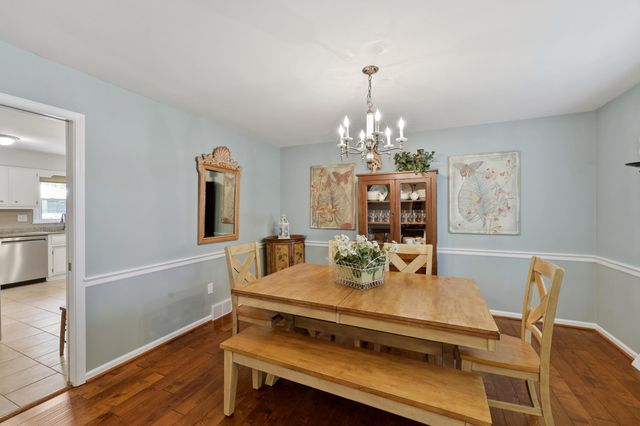 15 Sheffield Lane, Frankfort, KY 40601
