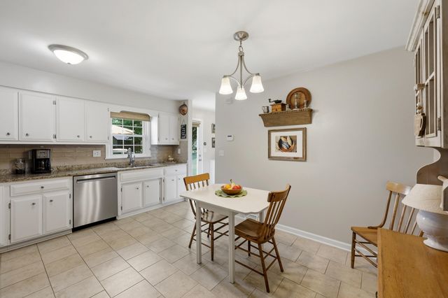 15 Sheffield Lane, Frankfort, KY 40601