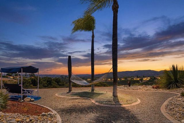14167 Palisades Dr., Poway, CA 92064