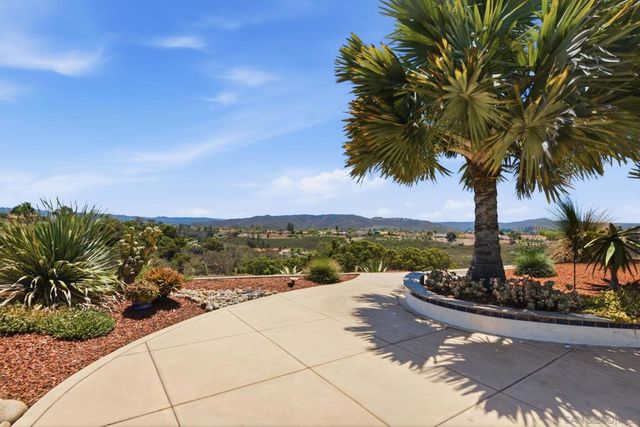 14167 Palisades Dr., Poway, CA 92064