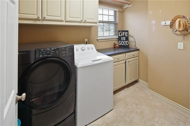 200 Karten Lane, College Station, TX 77845