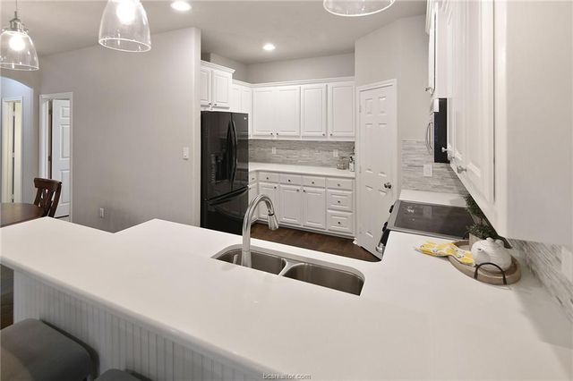 200 Karten Lane, College Station, TX 77845