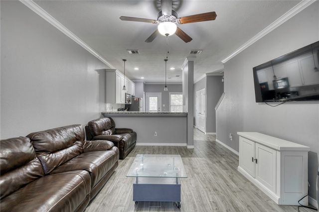 301 Southwest Parkway 303, College Station, TX 77840