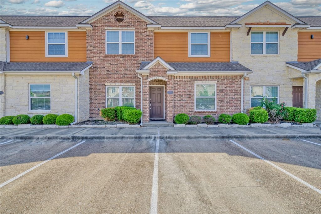 301 Southwest Parkway 303, College Station, TX 77840 — photo 2