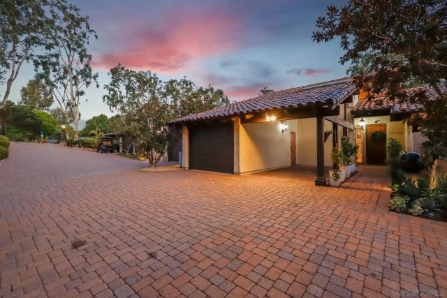 16936 Via de Santa Fe, Rancho Santa Fe, CA 92067