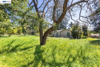 23932 Madeiros Ave, Hayward, CA 94541