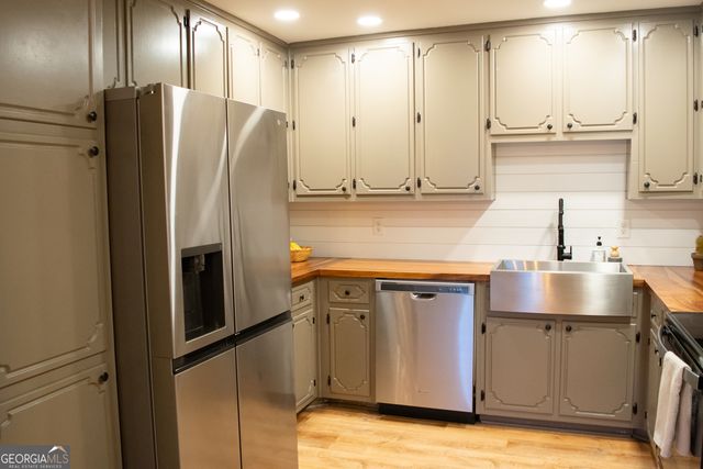 1899 Atha Woods Drive, Monroe, GA 30655