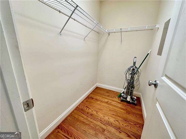1678 CARR Circle NW, Atlanta, GA 30318