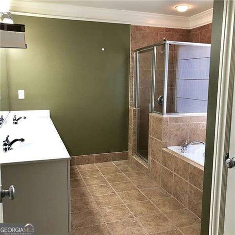 1678 CARR Circle NW, Atlanta, GA 30318