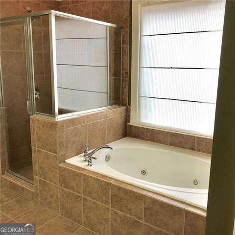 1678 CARR Circle NW, Atlanta, GA 30318