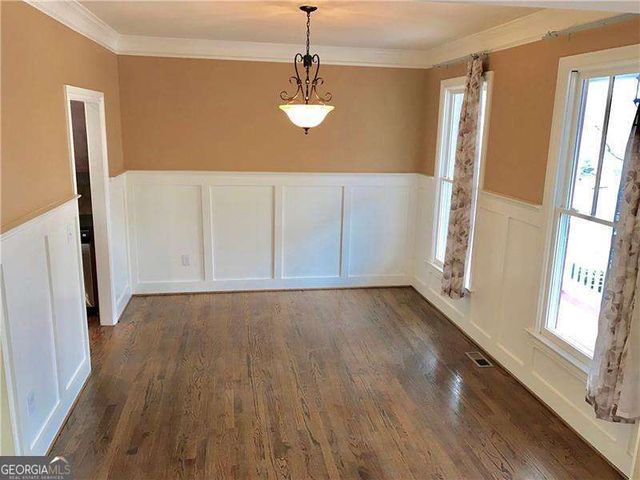 1678 CARR Circle NW, Atlanta, GA 30318