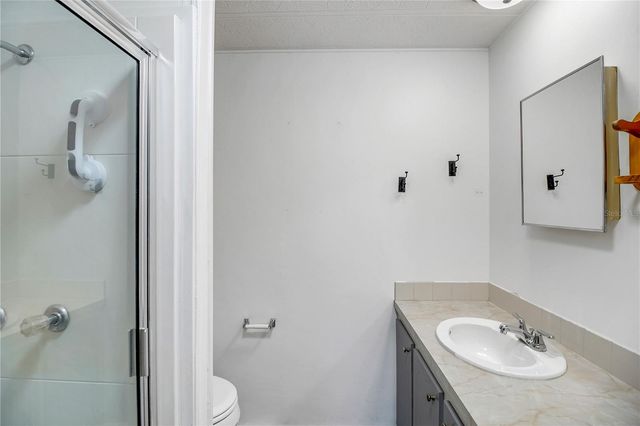 11 ORANGEWOOD DRIVE, Fruitland Park, FL 34731