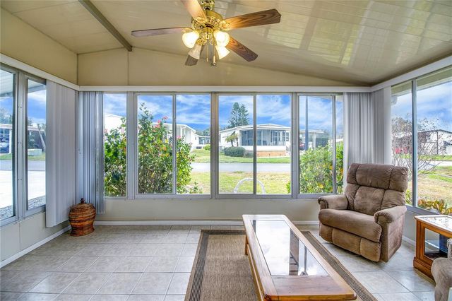 11 ORANGEWOOD DRIVE, Fruitland Park, FL 34731