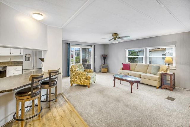 11 ORANGEWOOD DRIVE, Fruitland Park, FL 34731