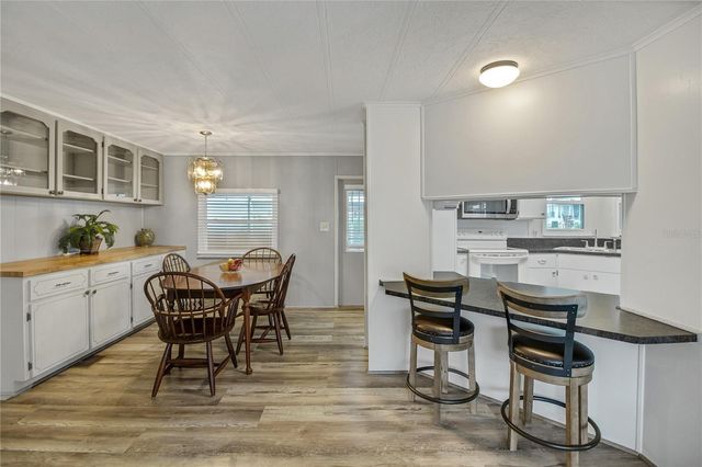 11 ORANGEWOOD DRIVE, Fruitland Park, FL 34731