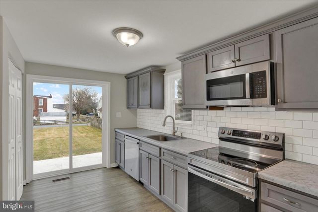 605 LINDEN AVE, Marysville, PA 17053