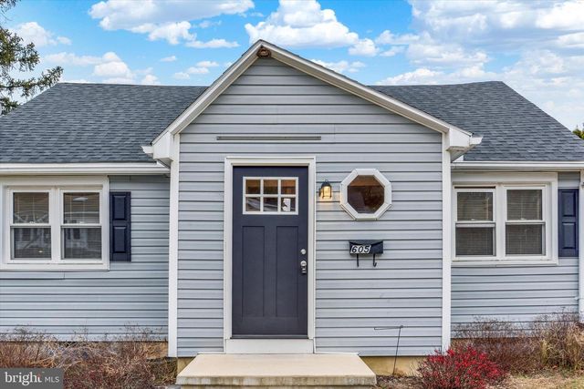 605 LINDEN AVE, Marysville, PA 17053