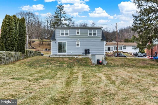 605 LINDEN AVE, Marysville, PA 17053