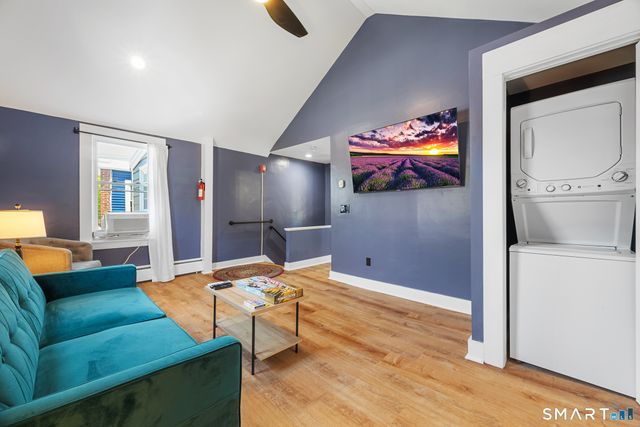 3 Pearl Street D, Groton, CT 06355