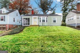 1074 Jefferson Avenue, East Point, GA 30344