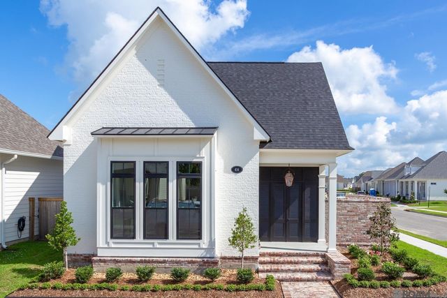 5199 Oakwater Alley, Gonzales, LA 70737