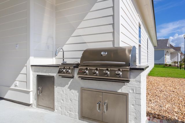 5199 Oakwater Alley, Gonzales, LA 70737