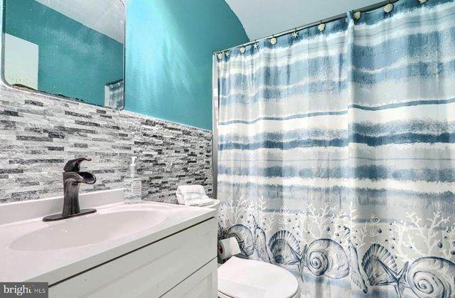 1918 LARKHALL RD, Baltimore, MD 21222