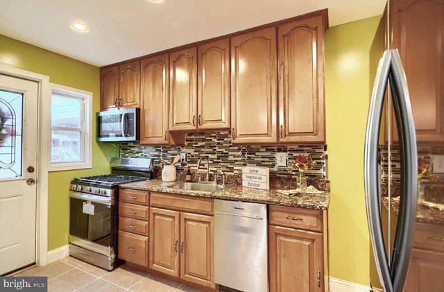 1918 LARKHALL RD, Baltimore, MD 21222