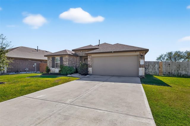 3311 Specklebelly Drive, Baytown, TX 77521