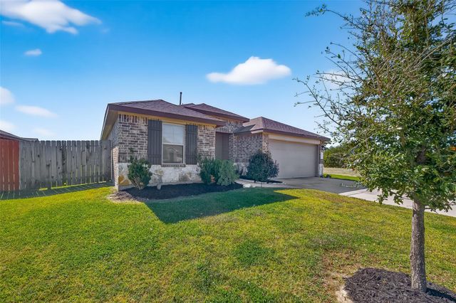 3311 Specklebelly Drive, Baytown, TX 77521