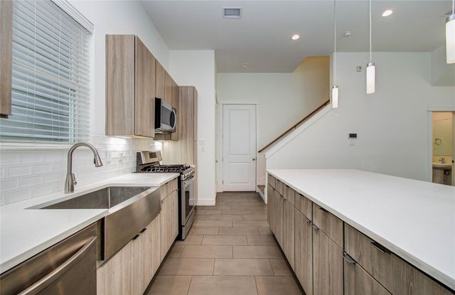 556 Janisch Road, Houston, TX 77018